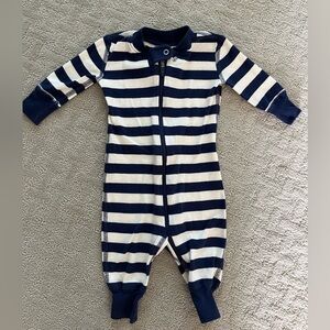 Hanna Andersson size 0-3 zip up baby outfit navy stripe